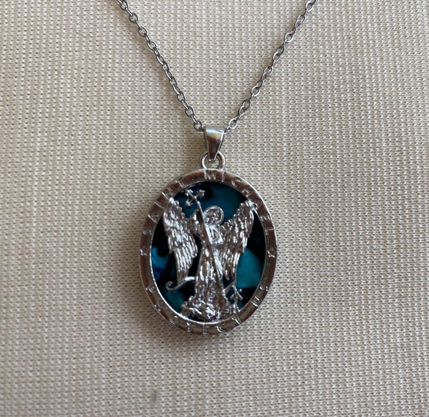 Colgante Arcángel Miguel en azul