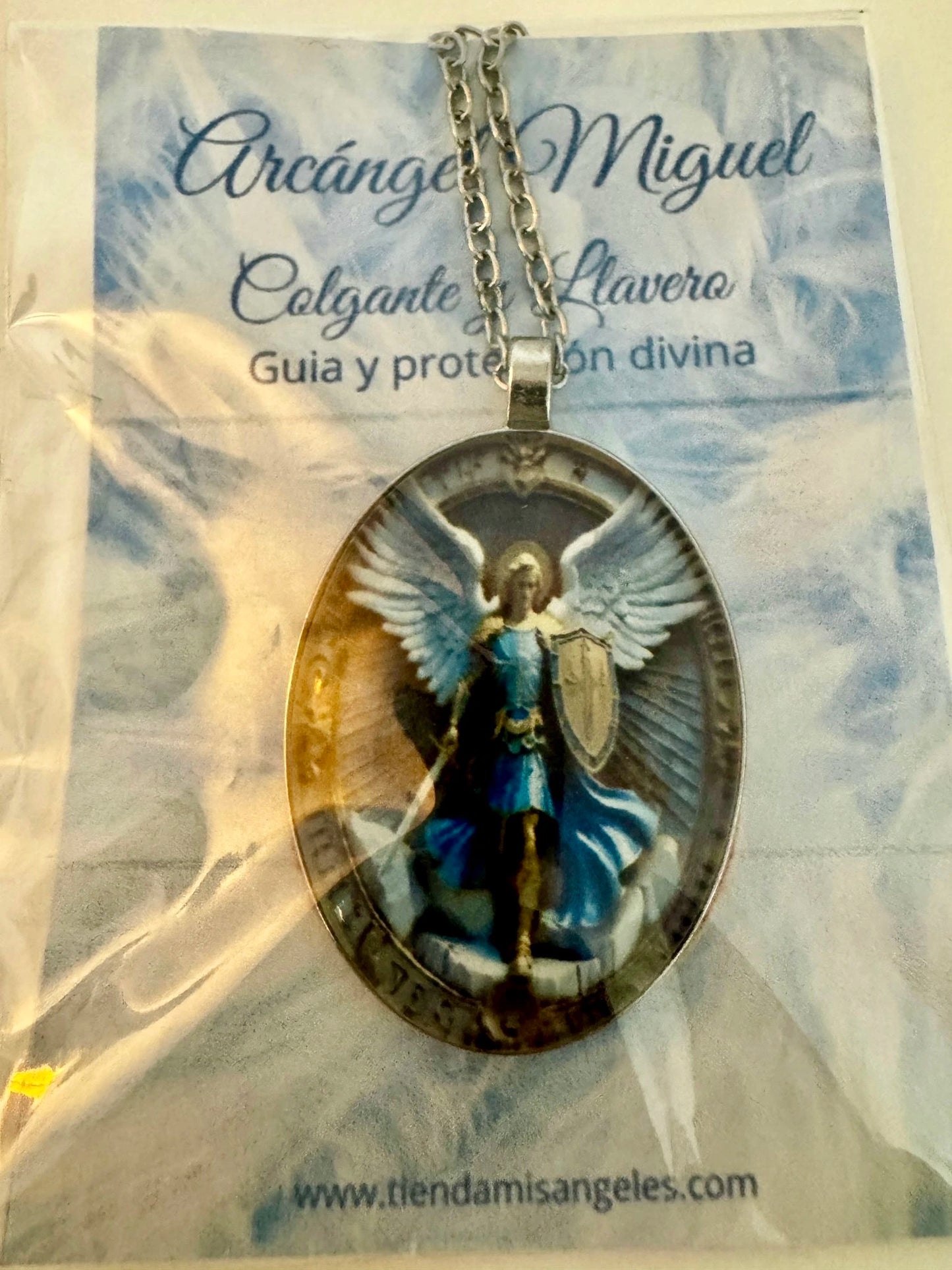 Medalla Arcángel Miguel Ovalada